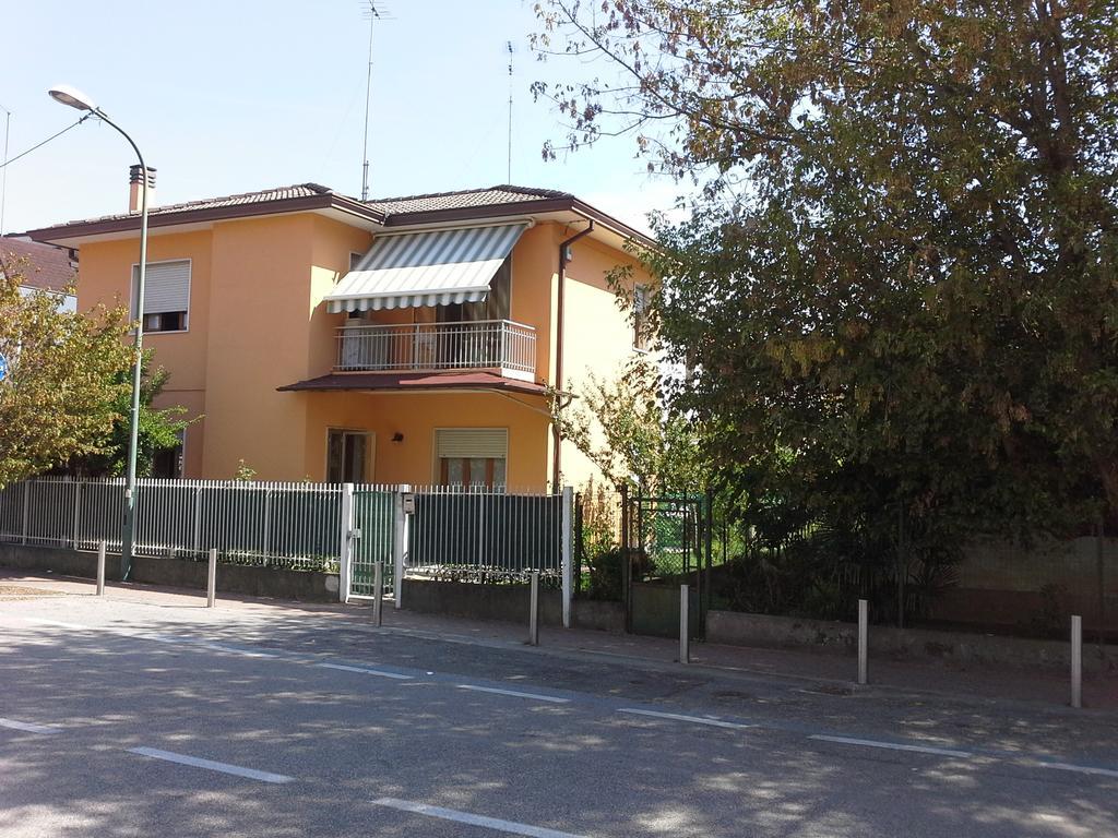 Villa Al Sole Mestre Buitenkant foto