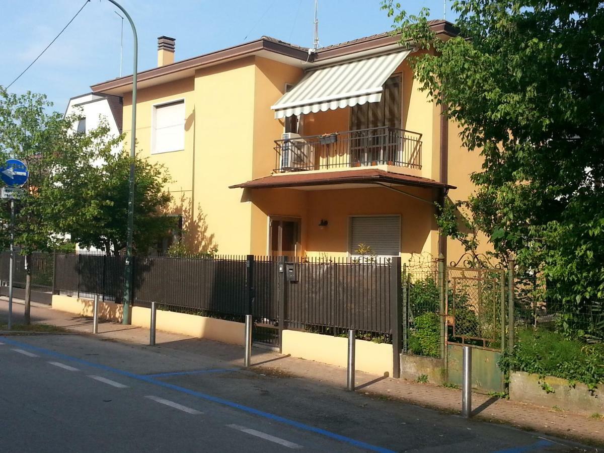 Villa Al Sole Mestre Buitenkant foto